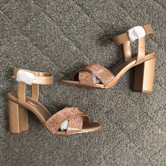 Kenneth Cole Heels 👠 - Picture 4 of 6